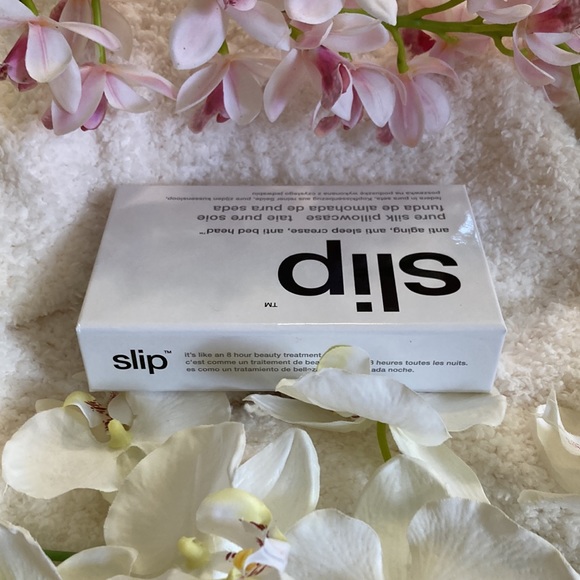 Slip Pure Silk Pillowcase💕 - Picture 4 of 10